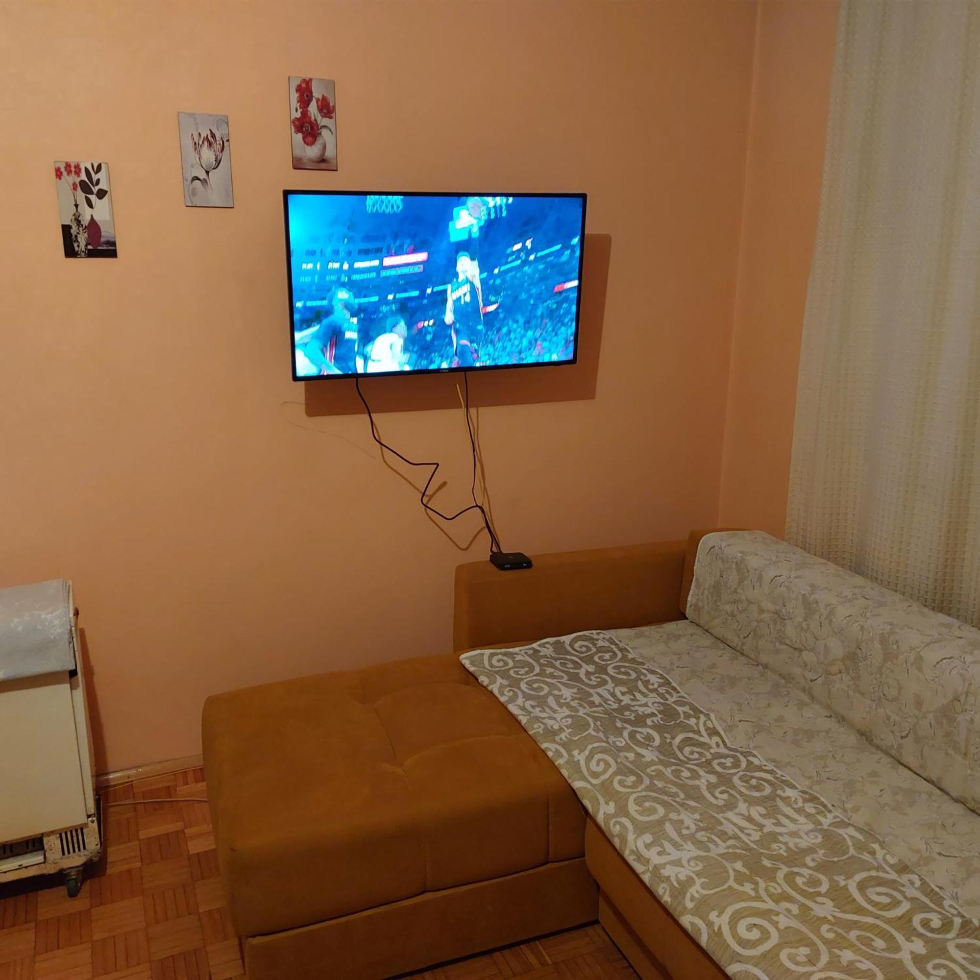 Apartman Una Kruševac Habitación foto
