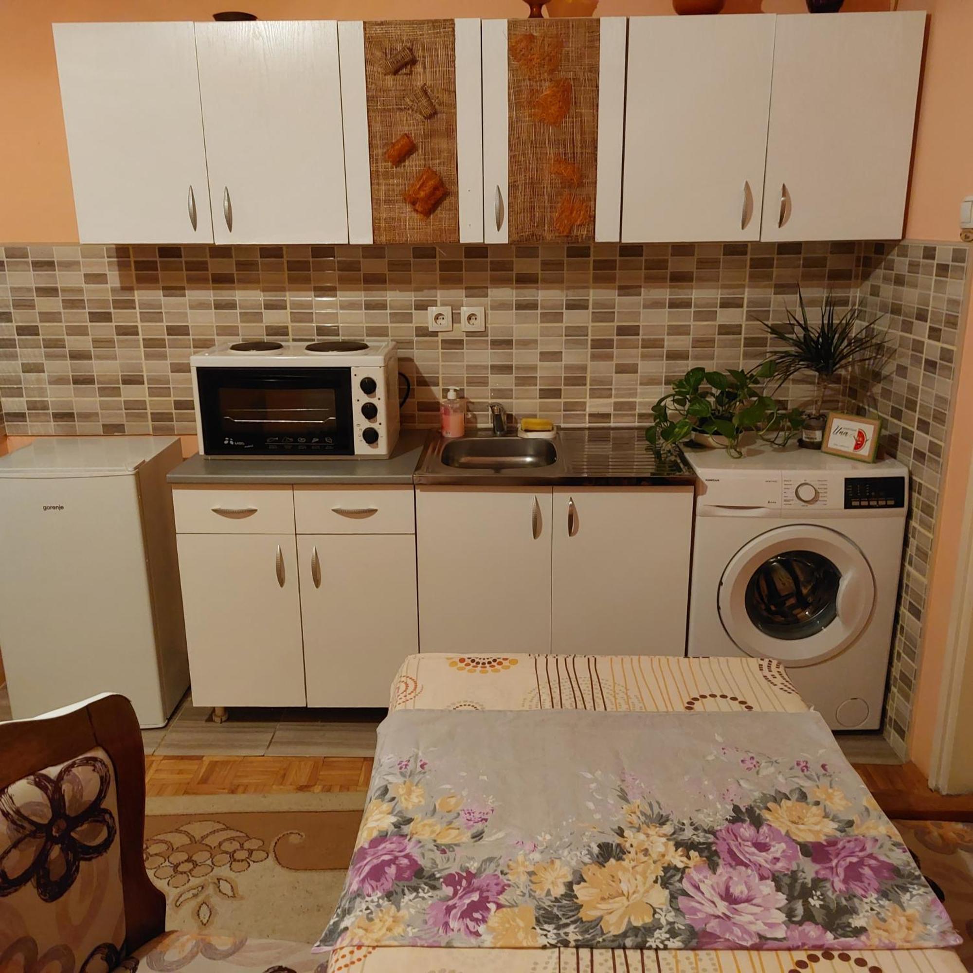 Apartman Una Kruševac Habitación foto